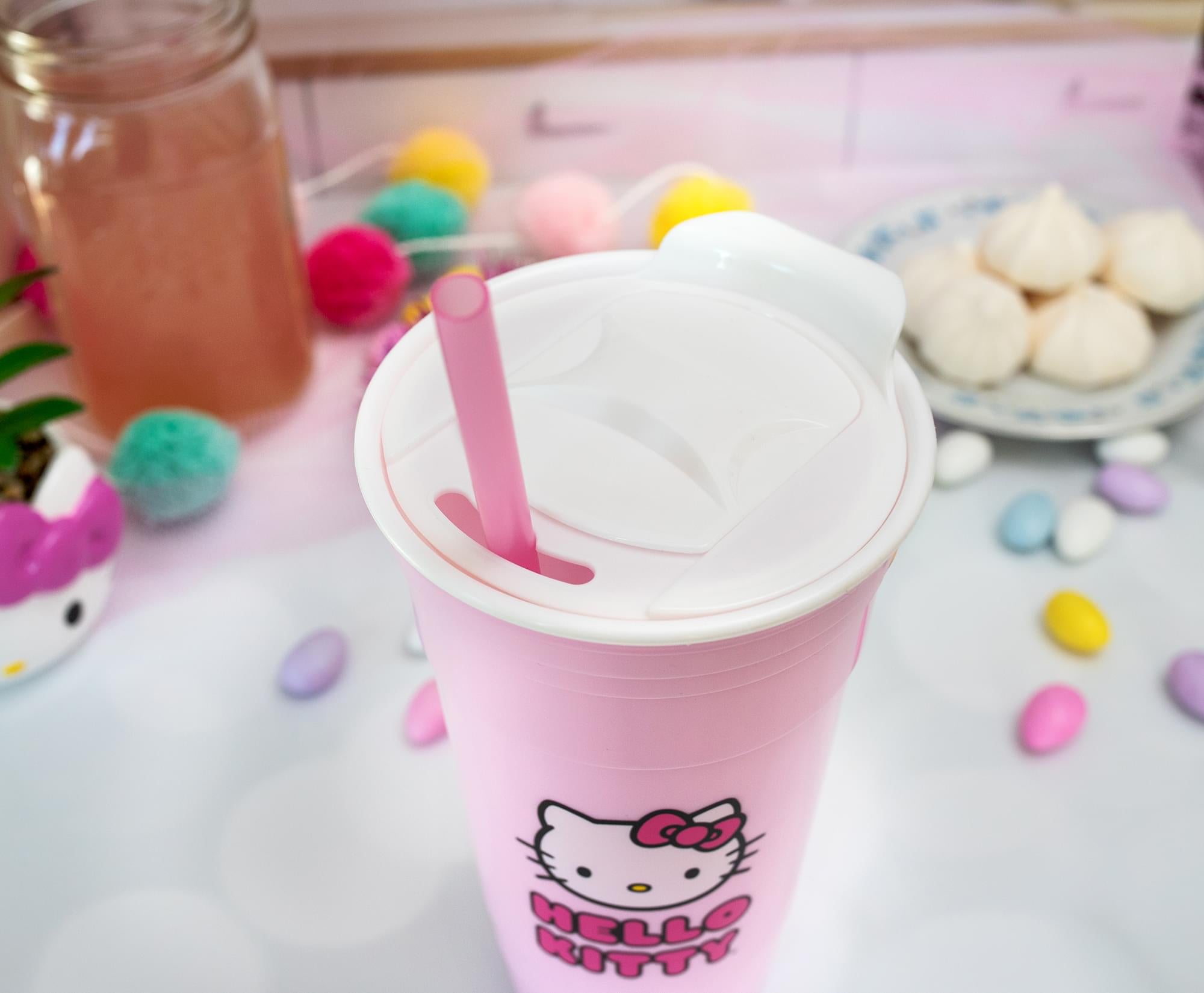 Sanrio Hello Kitty 32-Ounce Pink Plastic Tumbler with Lid and Straw