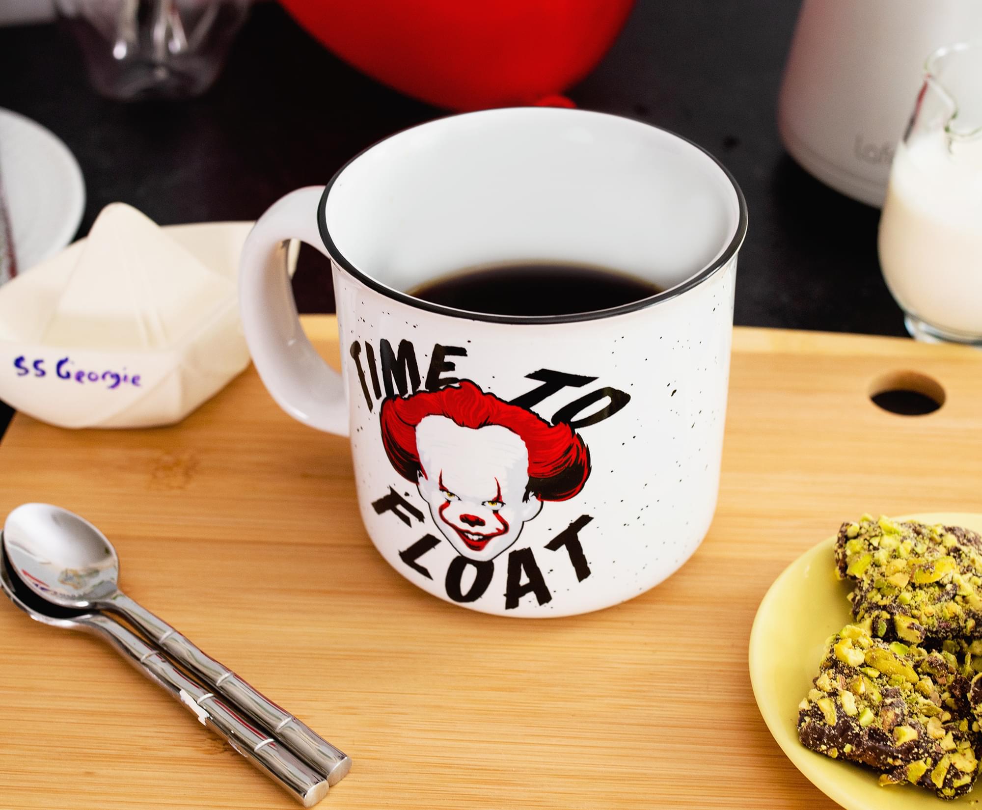 IT Pennywise Ceramic Camper Mug - 20 Oz
