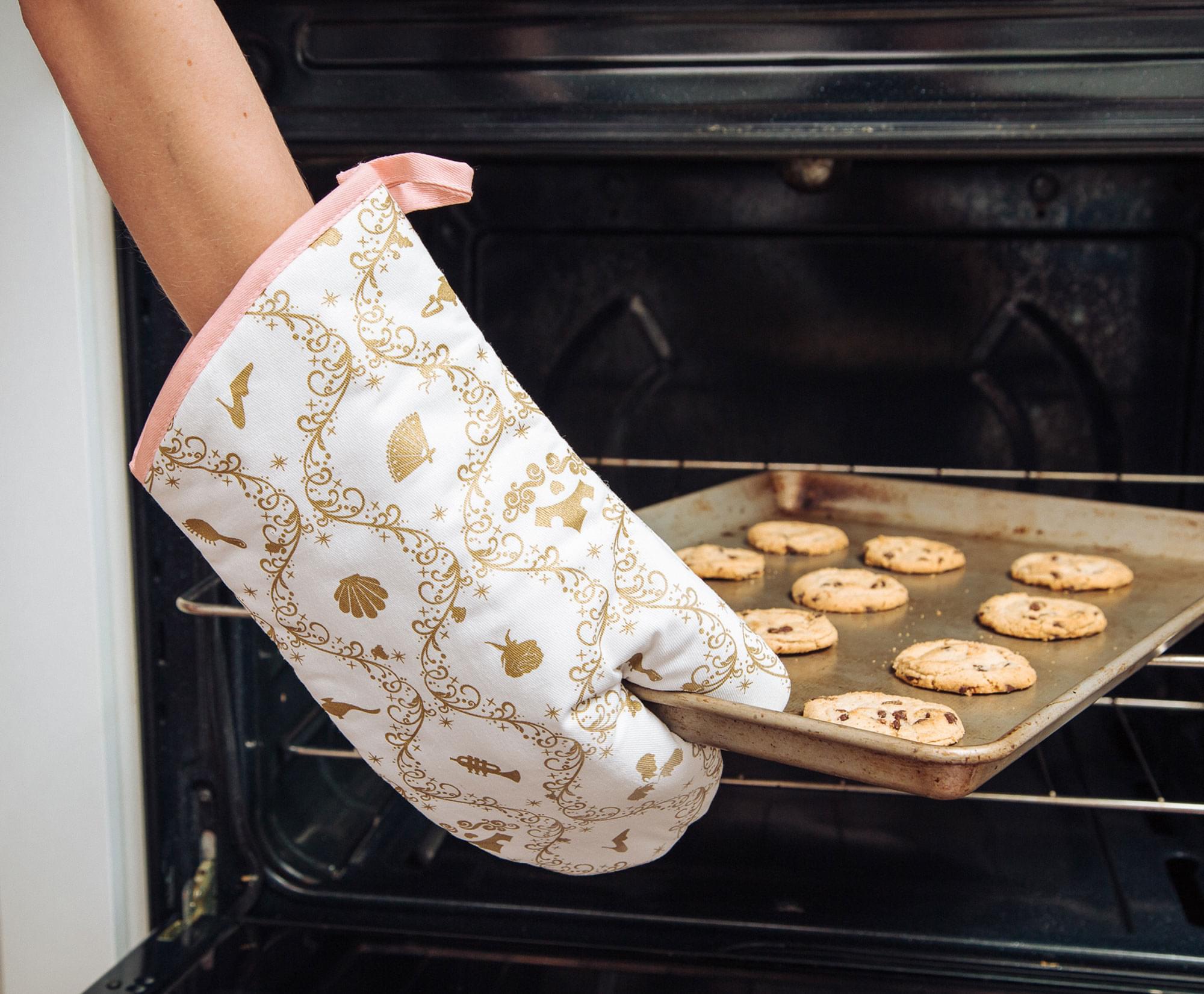 Enchanted Disney Princess Kitchen Oven Mitt
