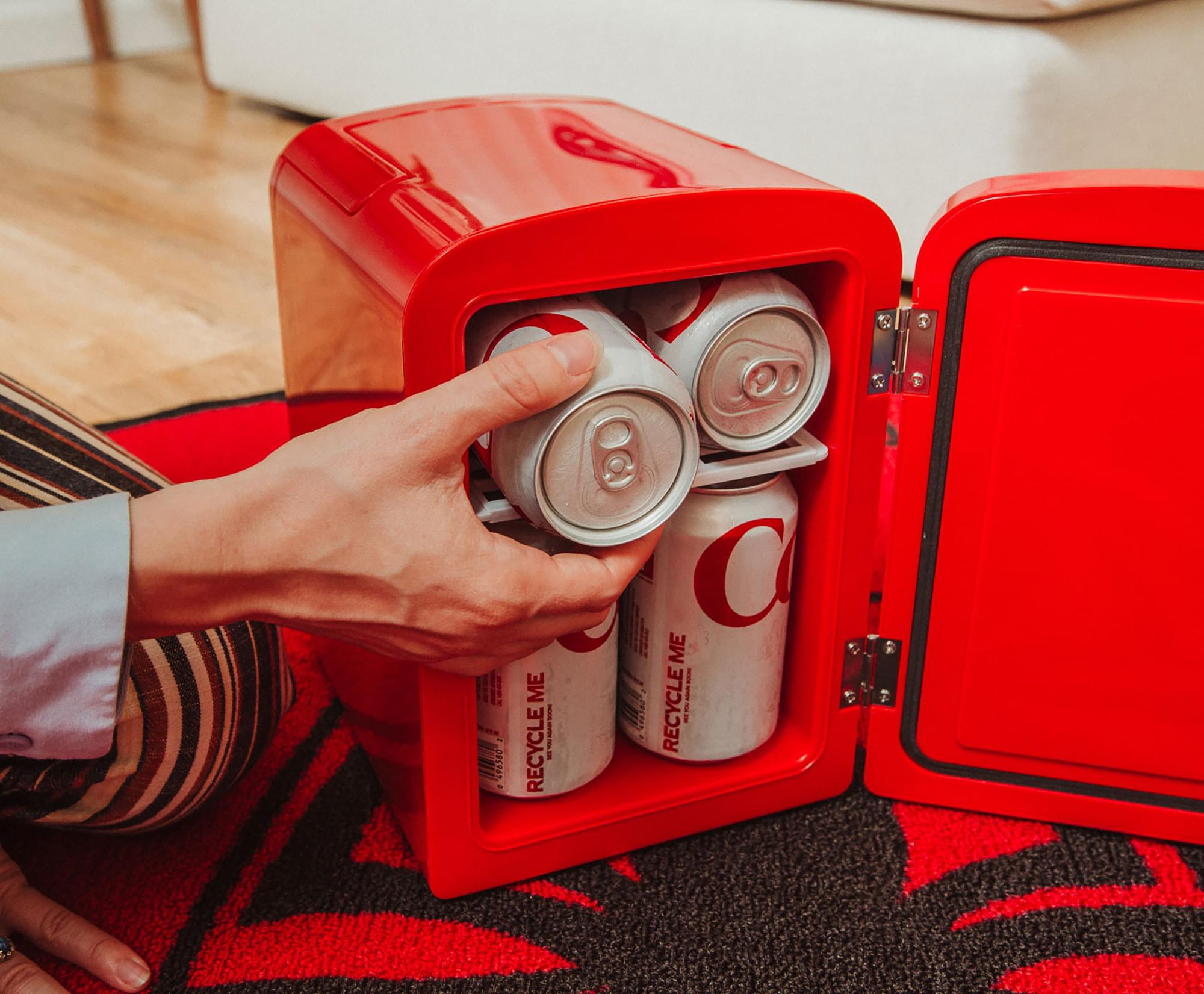 Marvel Spider-Man 4-Liter Mini Fridge: Chill & Warm with the Web-Slinger
