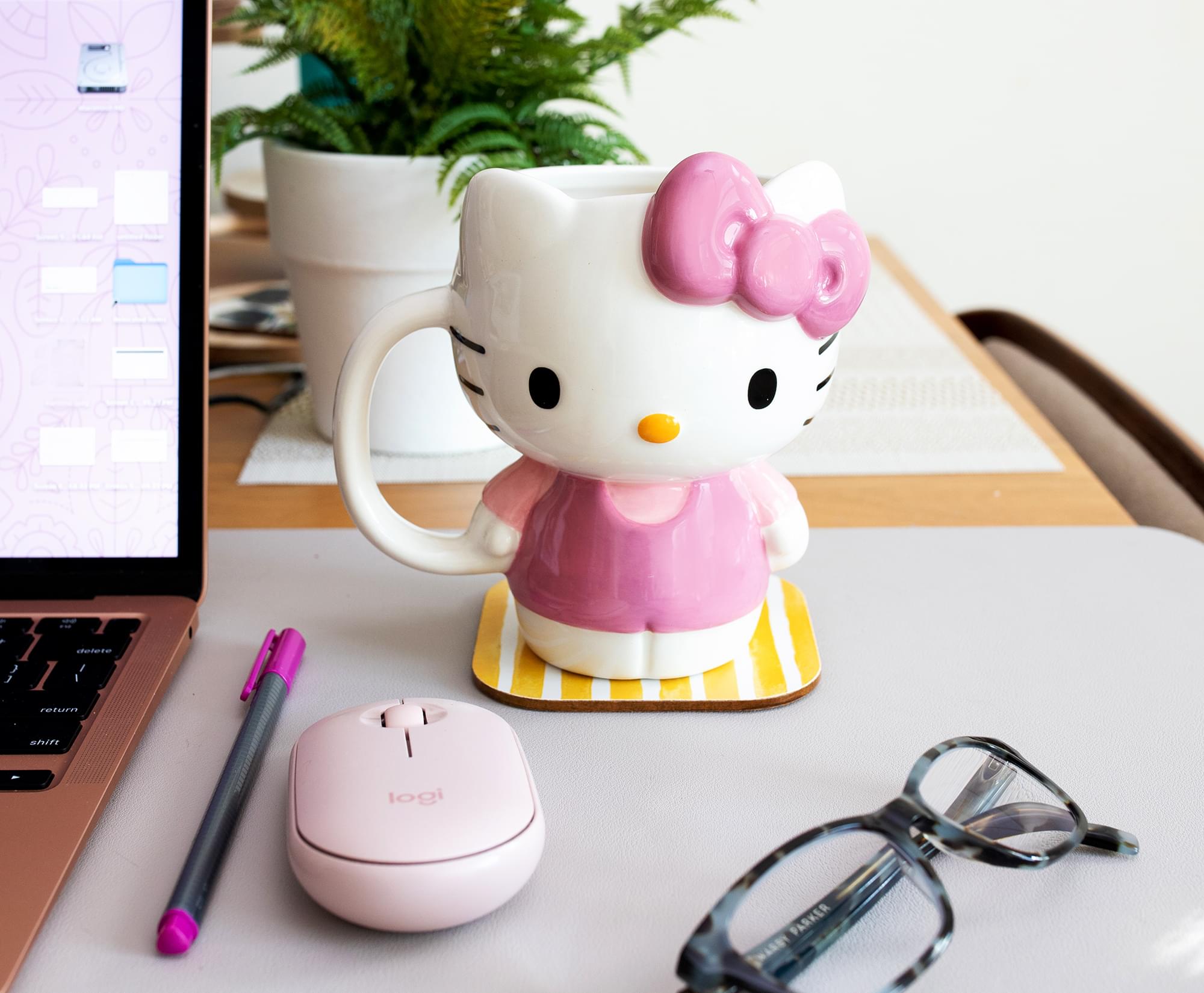 Sanrio Hello Kitty 3D Ceramic Mug - 20 Oz
