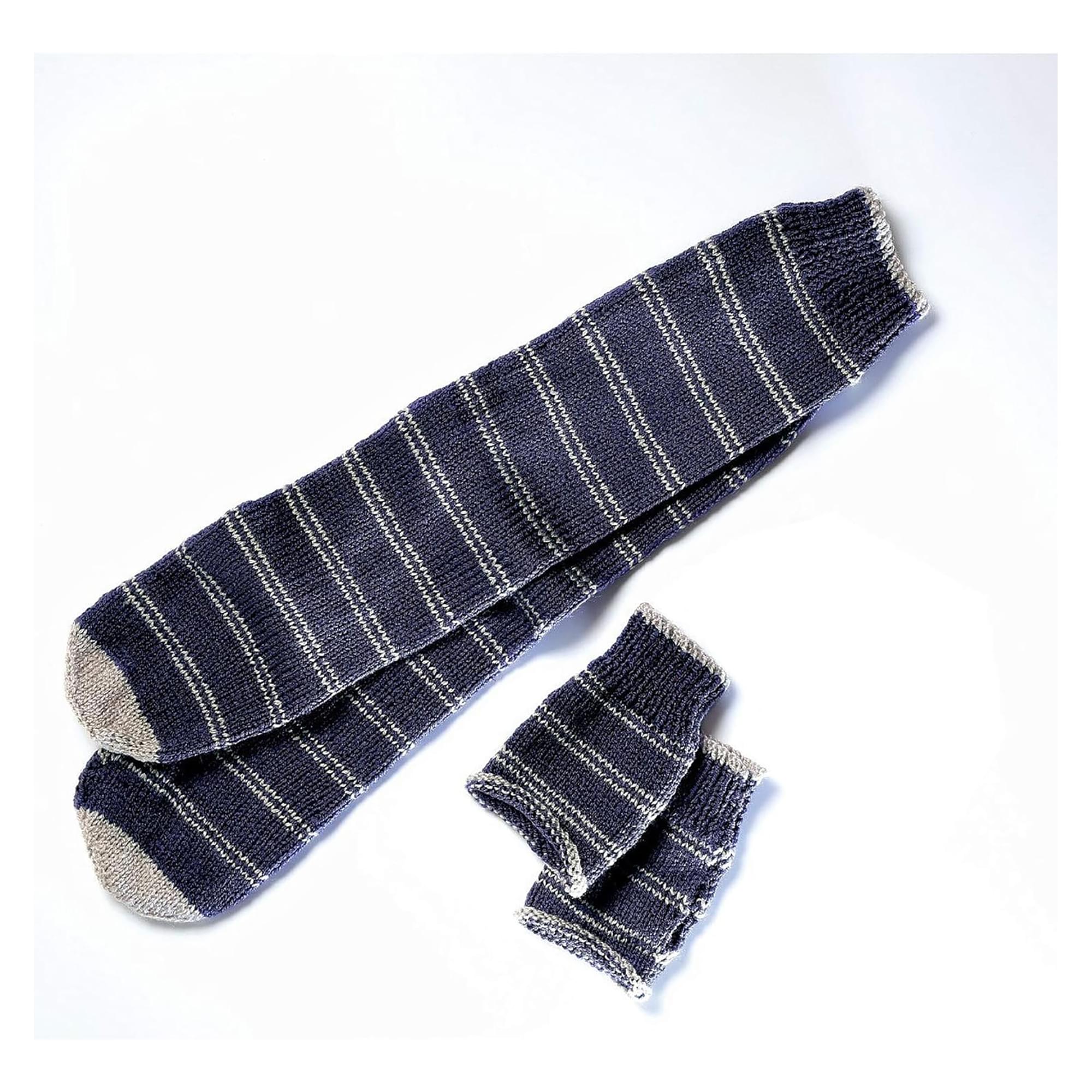 Eaglemoss Harry Potter Knit Craft Set: Ravenclaw Mittens & Slouch Socks - A Magical DIY Delight!