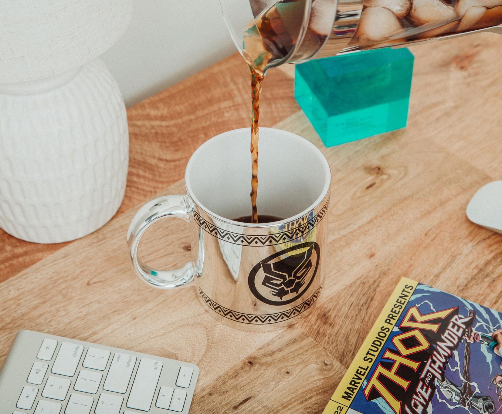 Marvel Black Panther Tribal Borders 20-Ounce Electroplated Ceramic Mug - A Tribute to the King of Wakanda