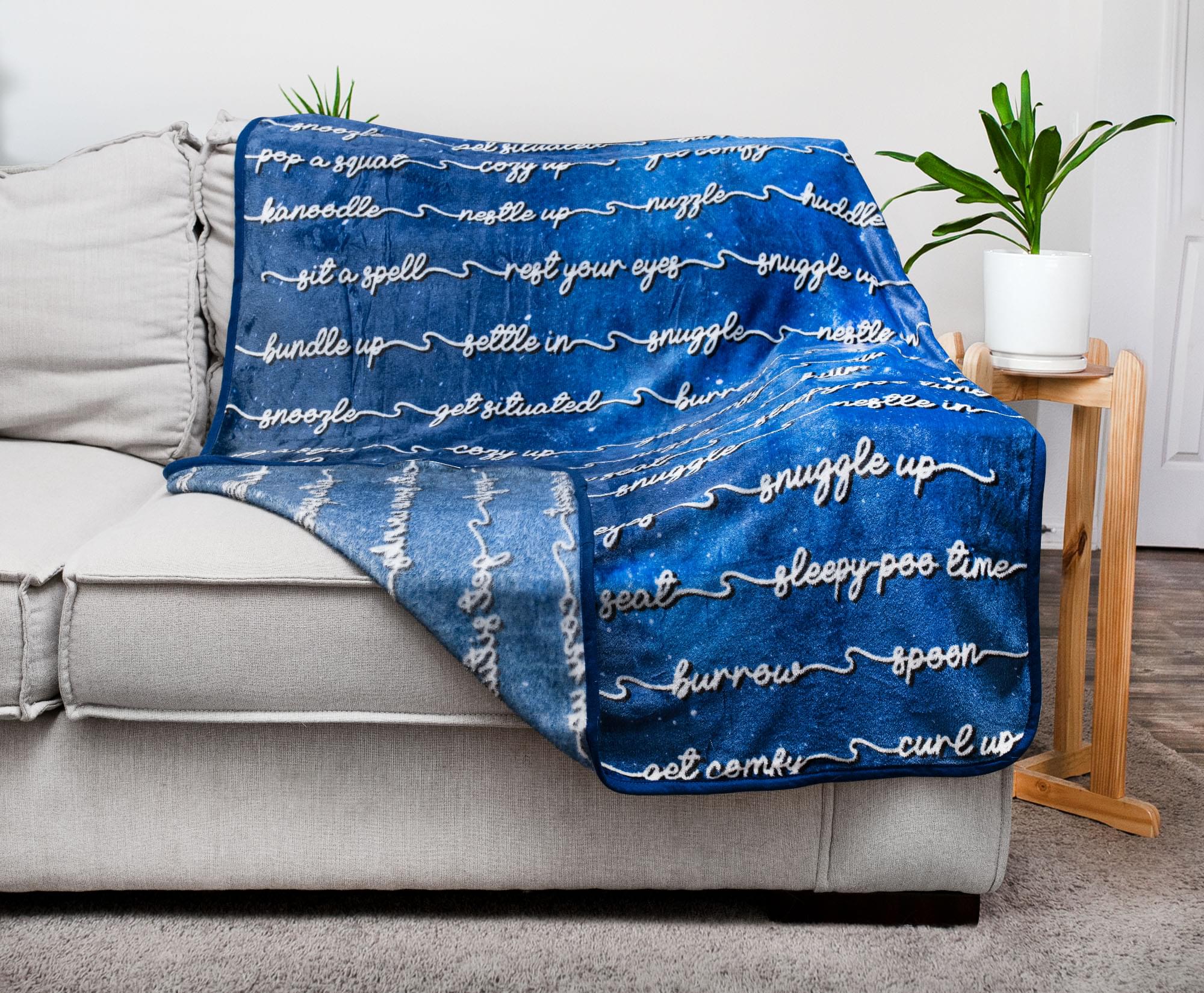 Cozy Dream Fleece Throw Blanket - 45 x 60 Inches