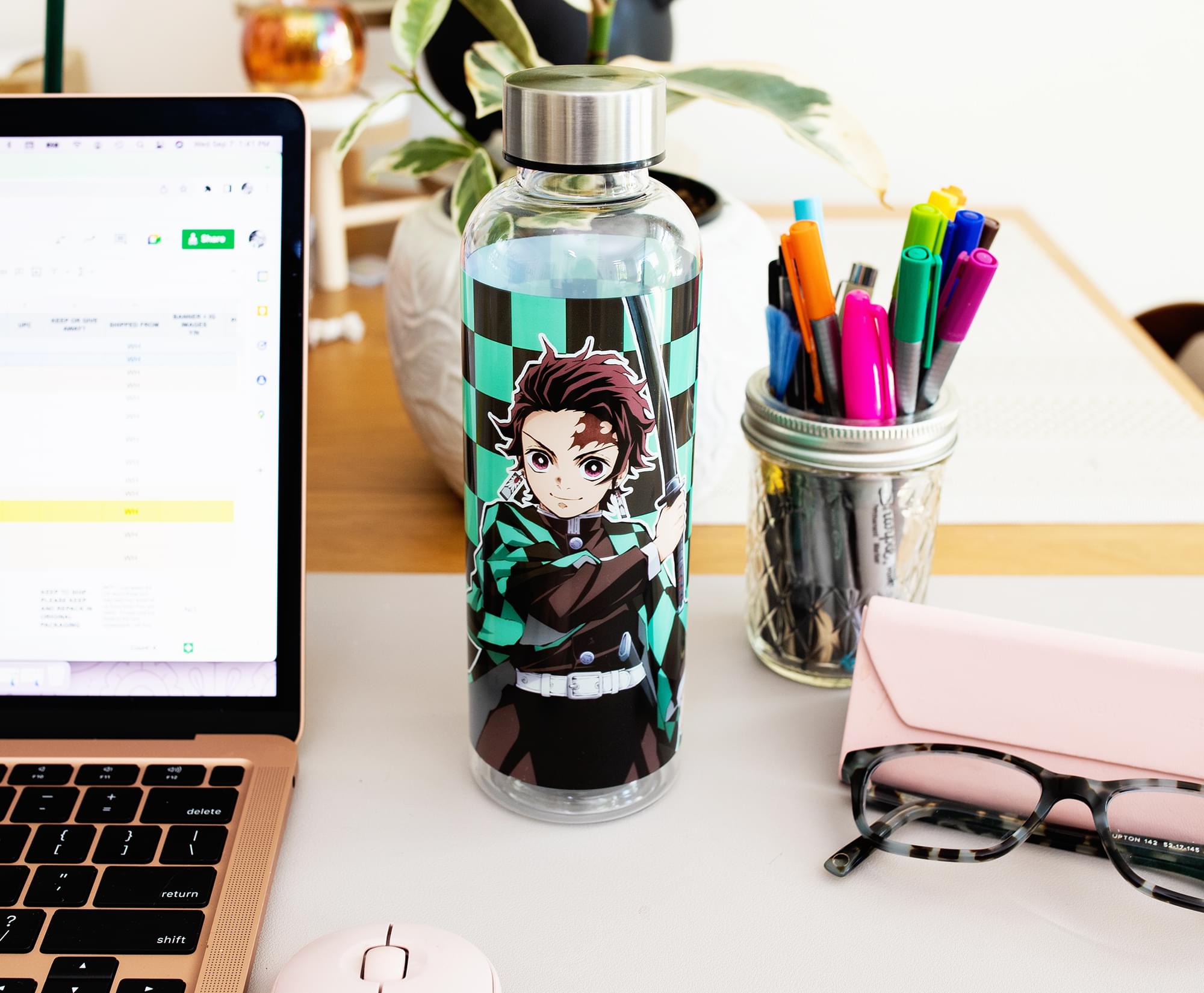 Demon Slayer Tanjiro Kamado 20-Ounce Plastic Water Bottle
