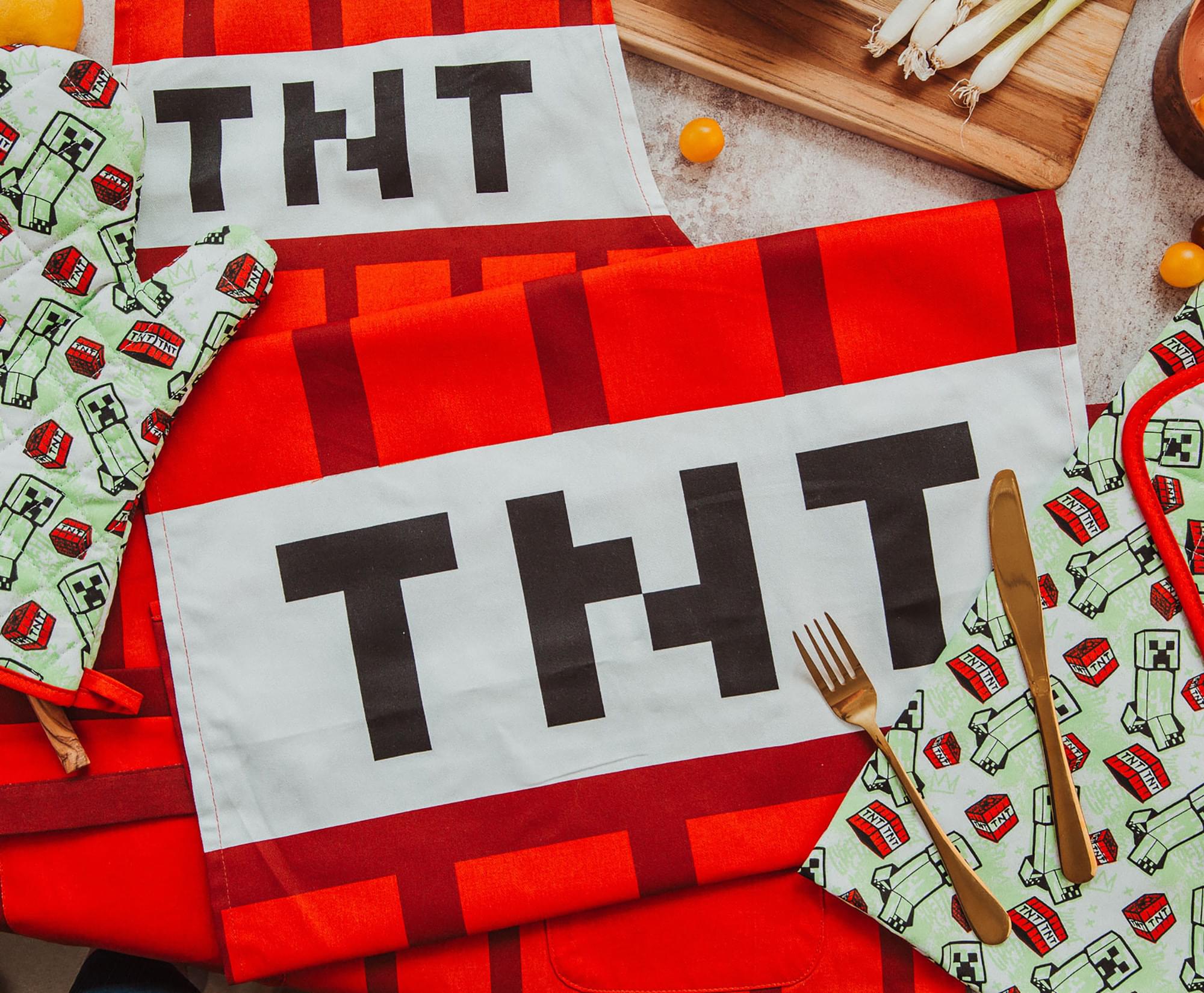 Epic Minecraft Red TNT Kitchen Set for Culinary Adventures