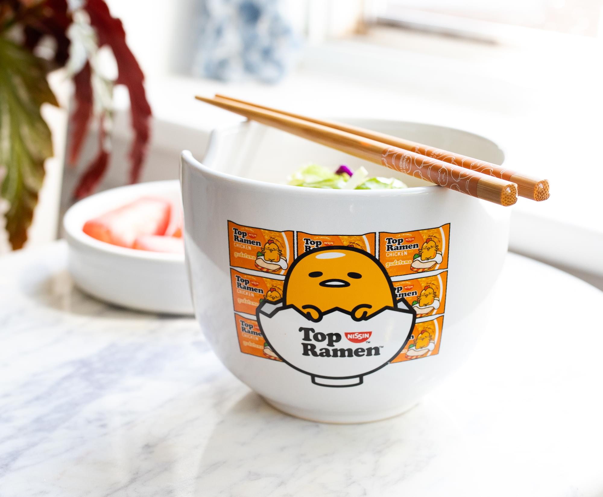 Sanrio Gudetama Japanese Dinner Set with Top Ramen | 20-Ounce Bowl and Chopsticks