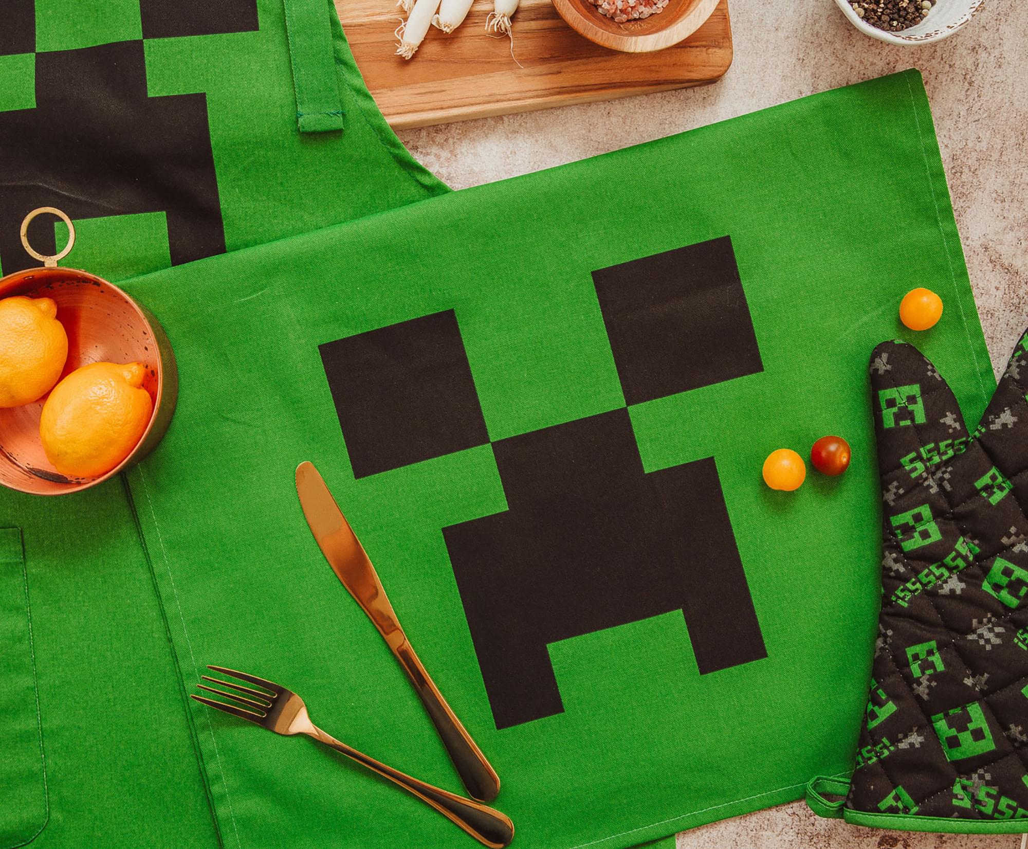 Epic Minecraft Green Creeper Kitchen Bundle for Gamers