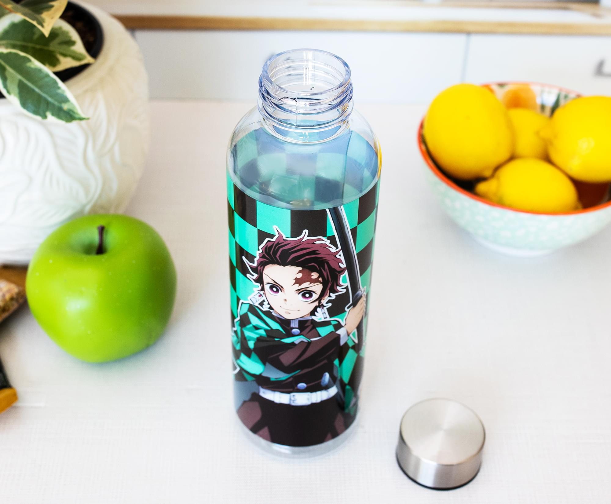 Demon Slayer Tanjiro Kamado 20-Ounce Plastic Water Bottle