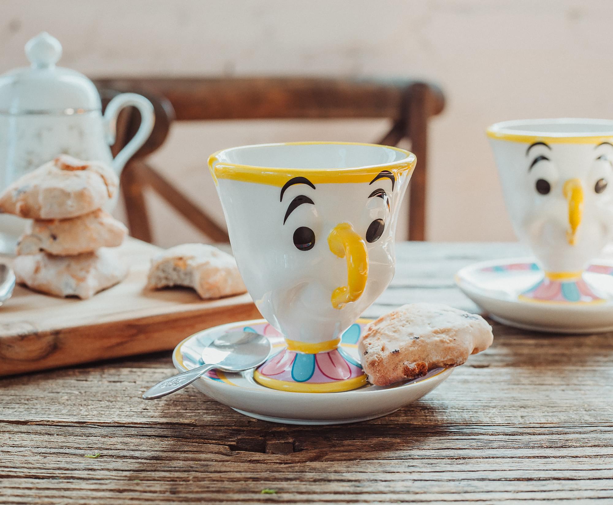 Disney's Enchanting Beauty and the Beast Mrs. Potts Tea Set with 2 Chip Cups & Saucers