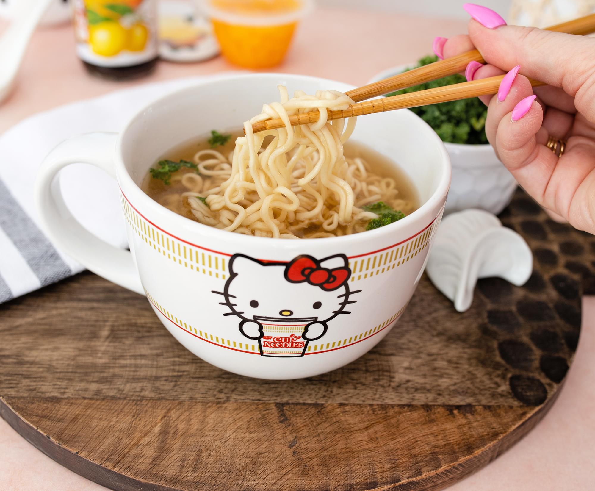 Sanrio Hello Kitty x Nissin Cup Noodles 24-Ounce Ceramic Soup Mug - A Perfect Pair of Adorable and Flavorful