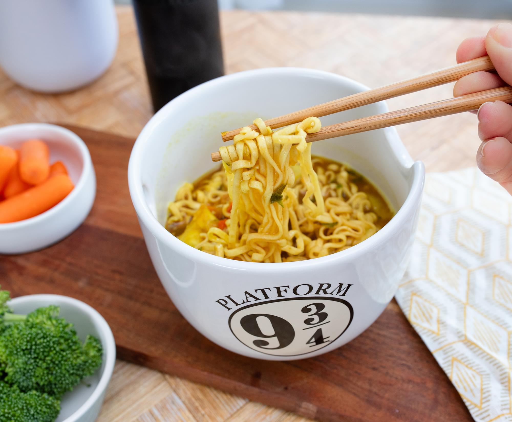 Harry Potter Hogwarts Express 20-Ounce Ceramic Ramen Bowl with Chopsticks Set