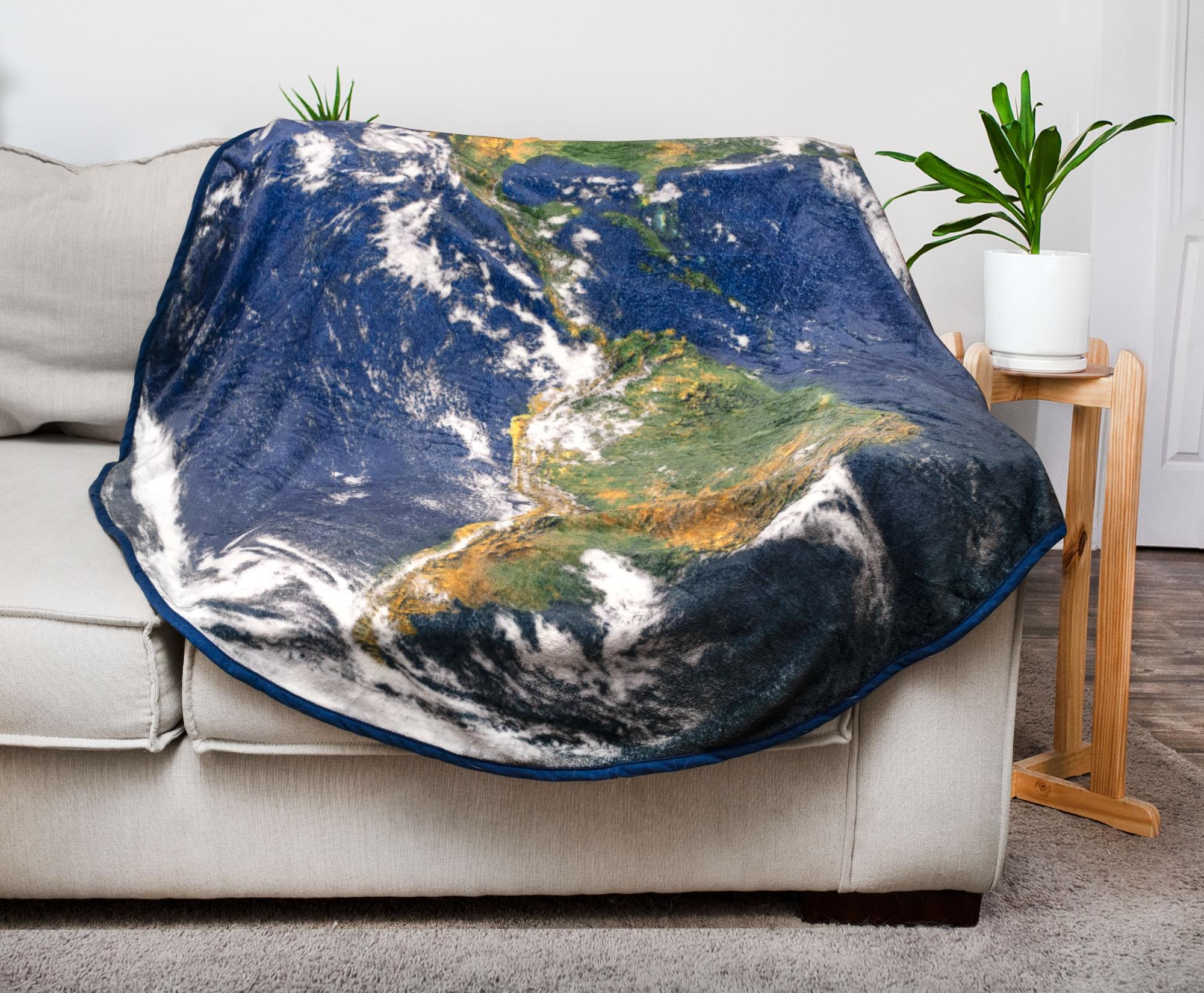 Cosmic Comfort: Planet Earth Round Fleece Throw Blanket - 60 Inches