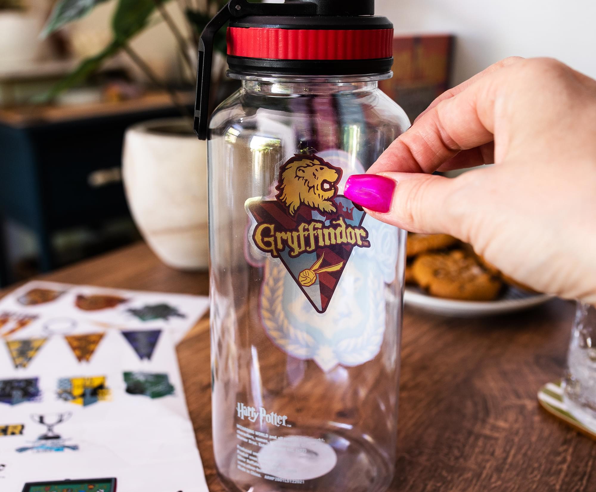 Magical Harry Potter Quidditch 32-Ounce Water Bottle with Sticker Set