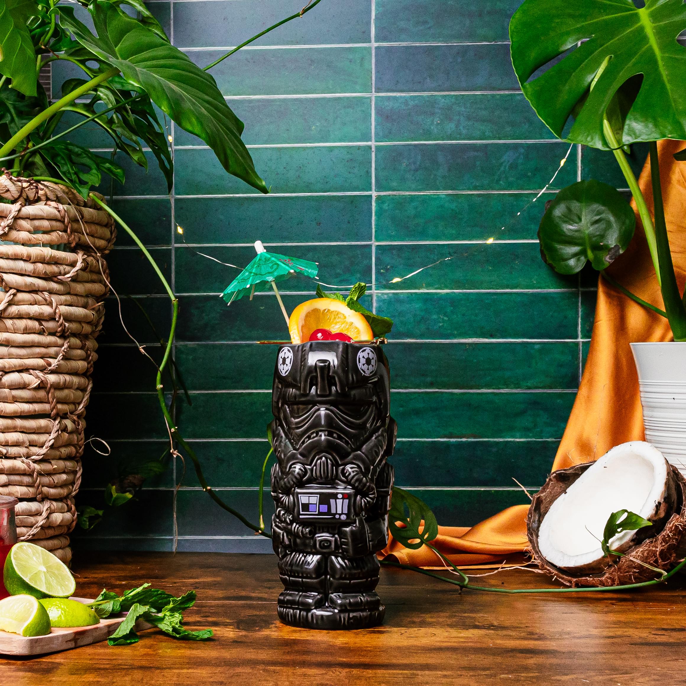 Geeki Tikis  Tie ，18 