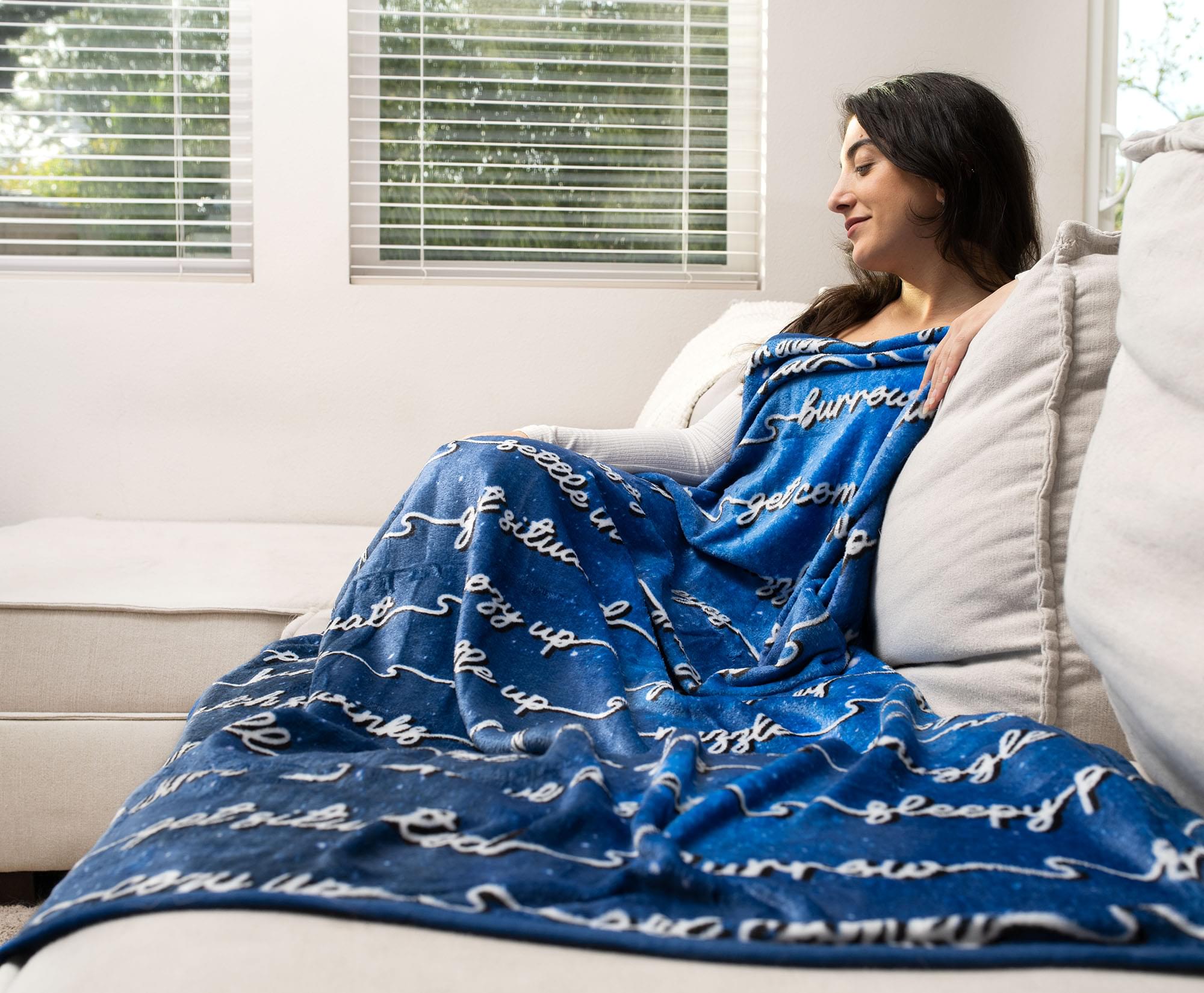 Cozy Dream Fleece Throw Blanket - 45 x 60 Inches