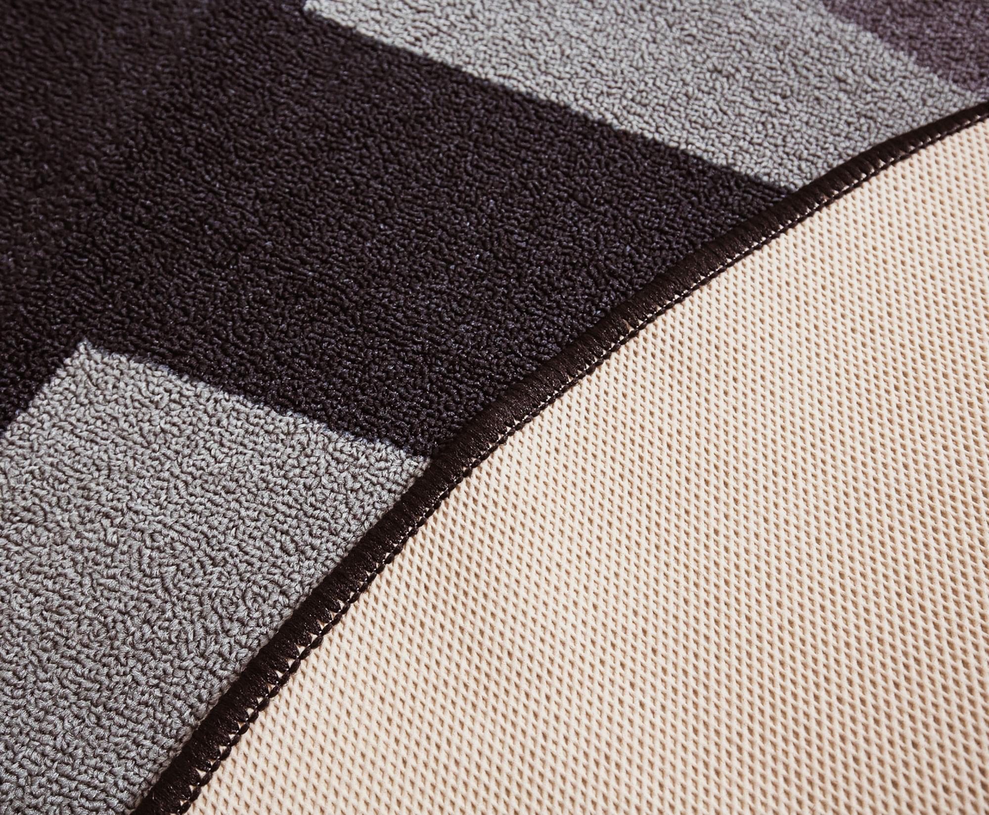 Epic Star Wars: The Mandalorian Helmet 52-Inch Area Rug