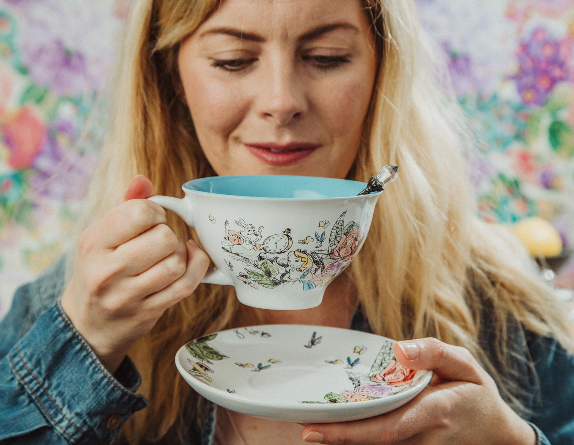 Enchanting Disney Alice In Wonderland Ceramic Teacup & Saucer Set