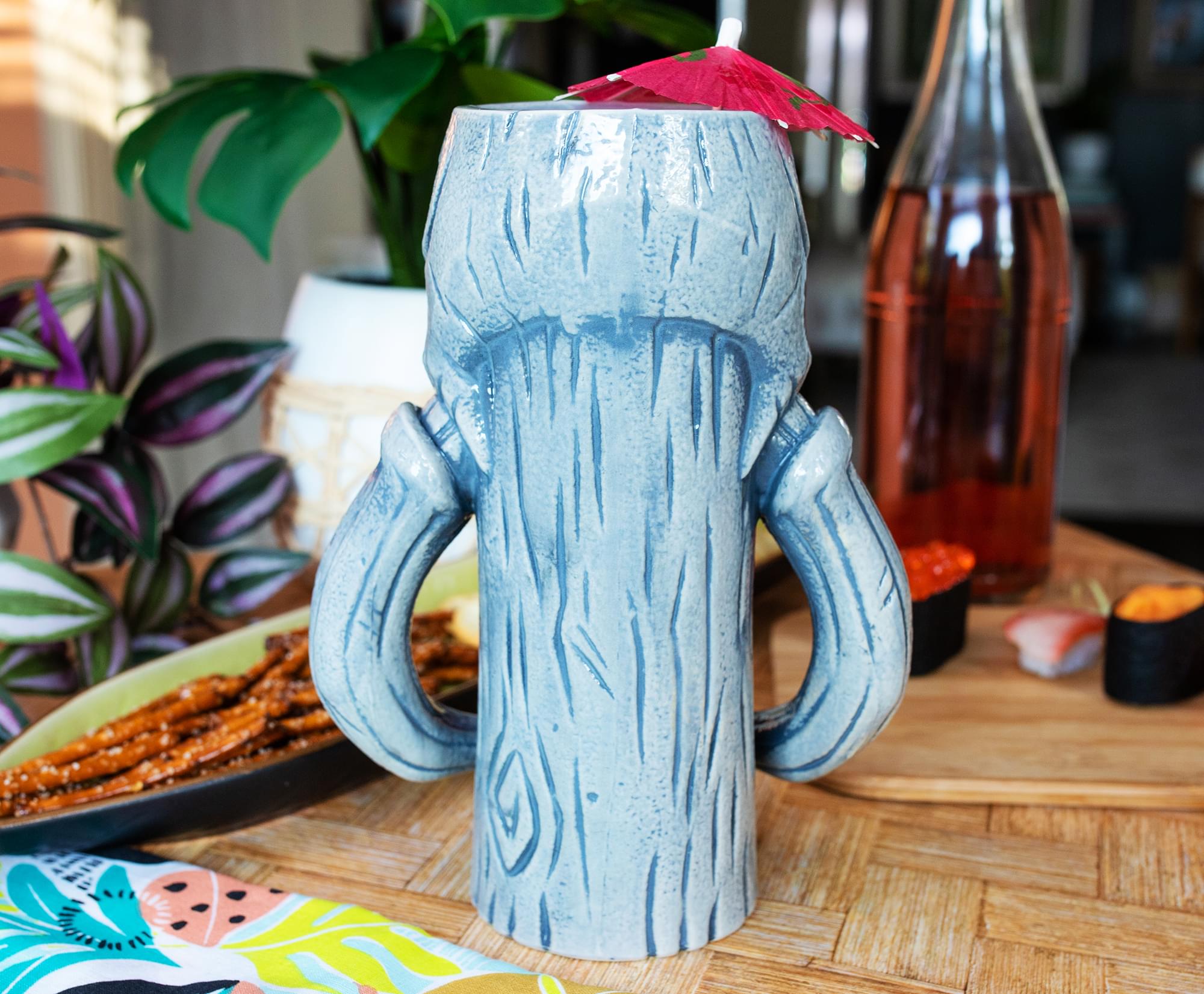 Geeki Tikis Star Wars Mythosaur Ceramic 18-Ounce Mug - A Galactic Treat!