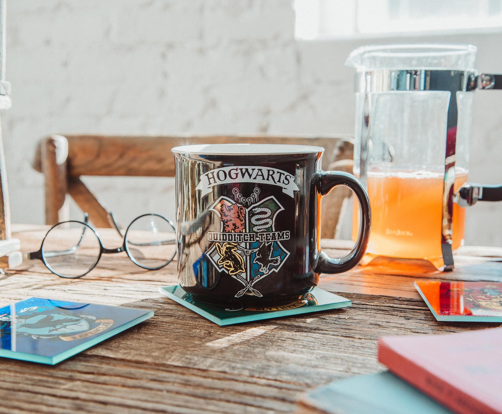 Harry Potter Quidditch Crest 20-Ounce Ceramic Camper Mug