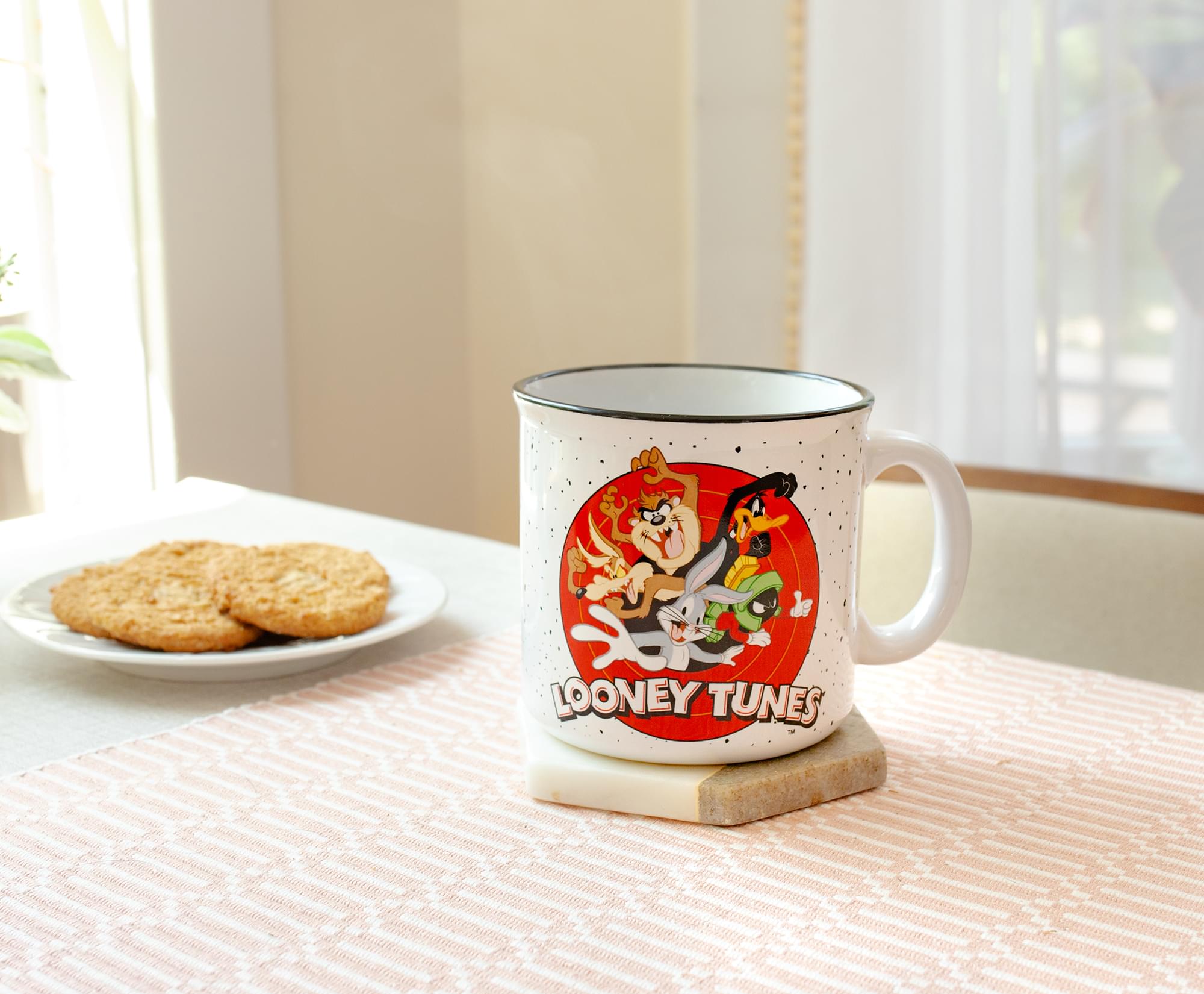 Looney Tunes Ceramic Camper Mug - 20 Ounce Fun!