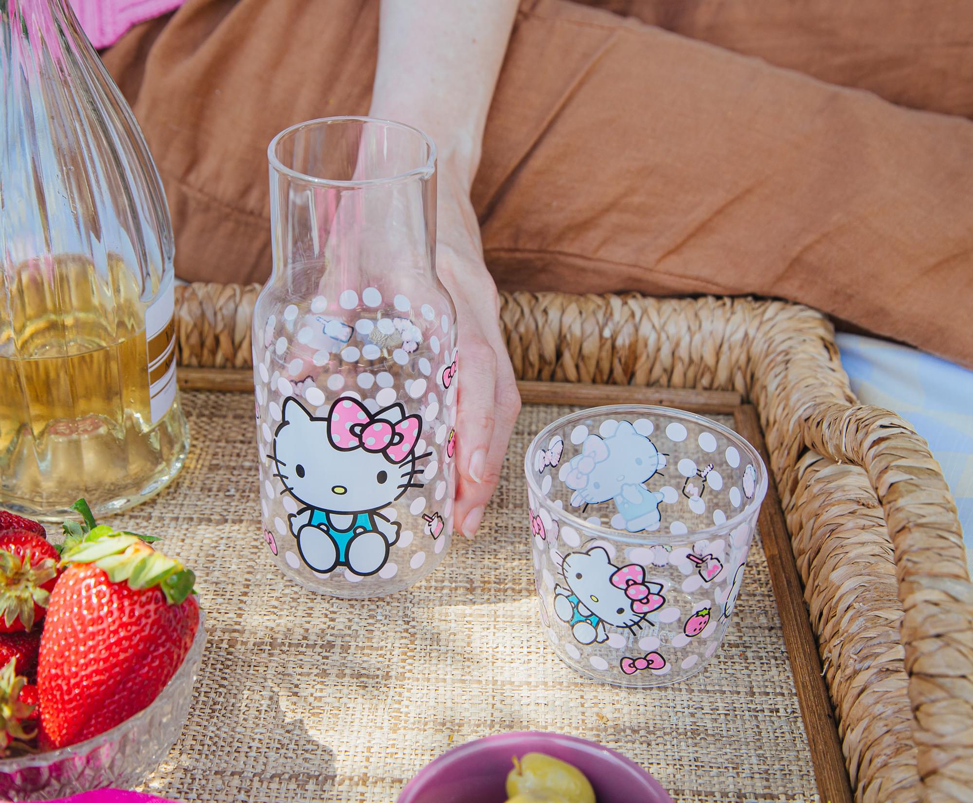 Sanrio Hello Kitty Pink Dots Glassware Set: 18-Ounce Pitcher & 8-Ounce Cup