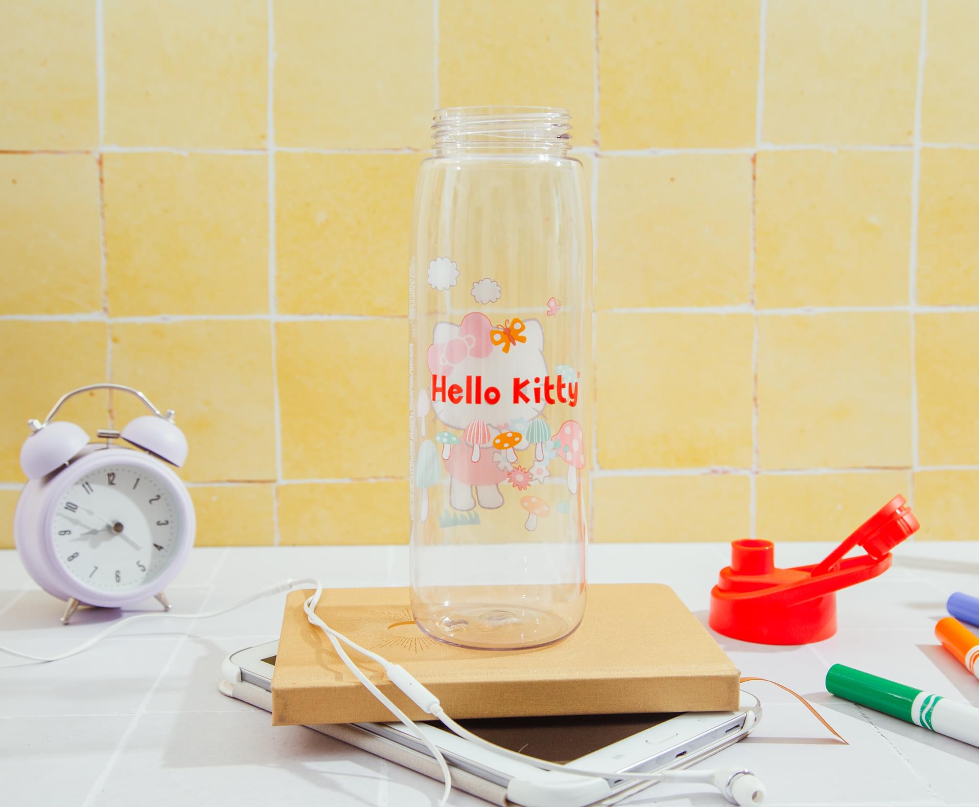 Sanrio Hello Kitty Mushroom-Print Water Bottle - 28 Ounce