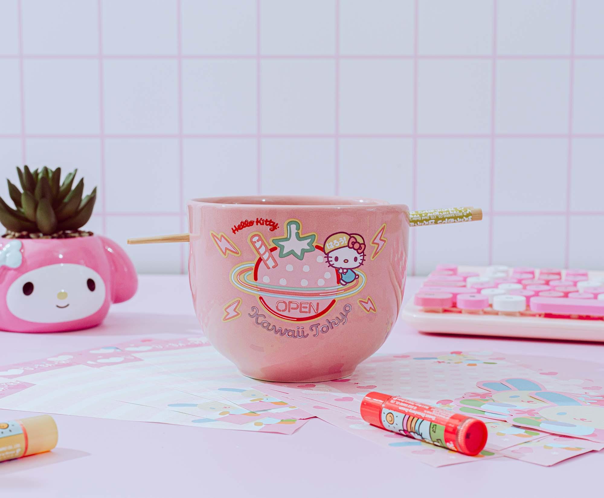 Sanrio's Adorable Hello Kitty Tokyo 20 - Ounce Ramen Bowl & Chopstick Set