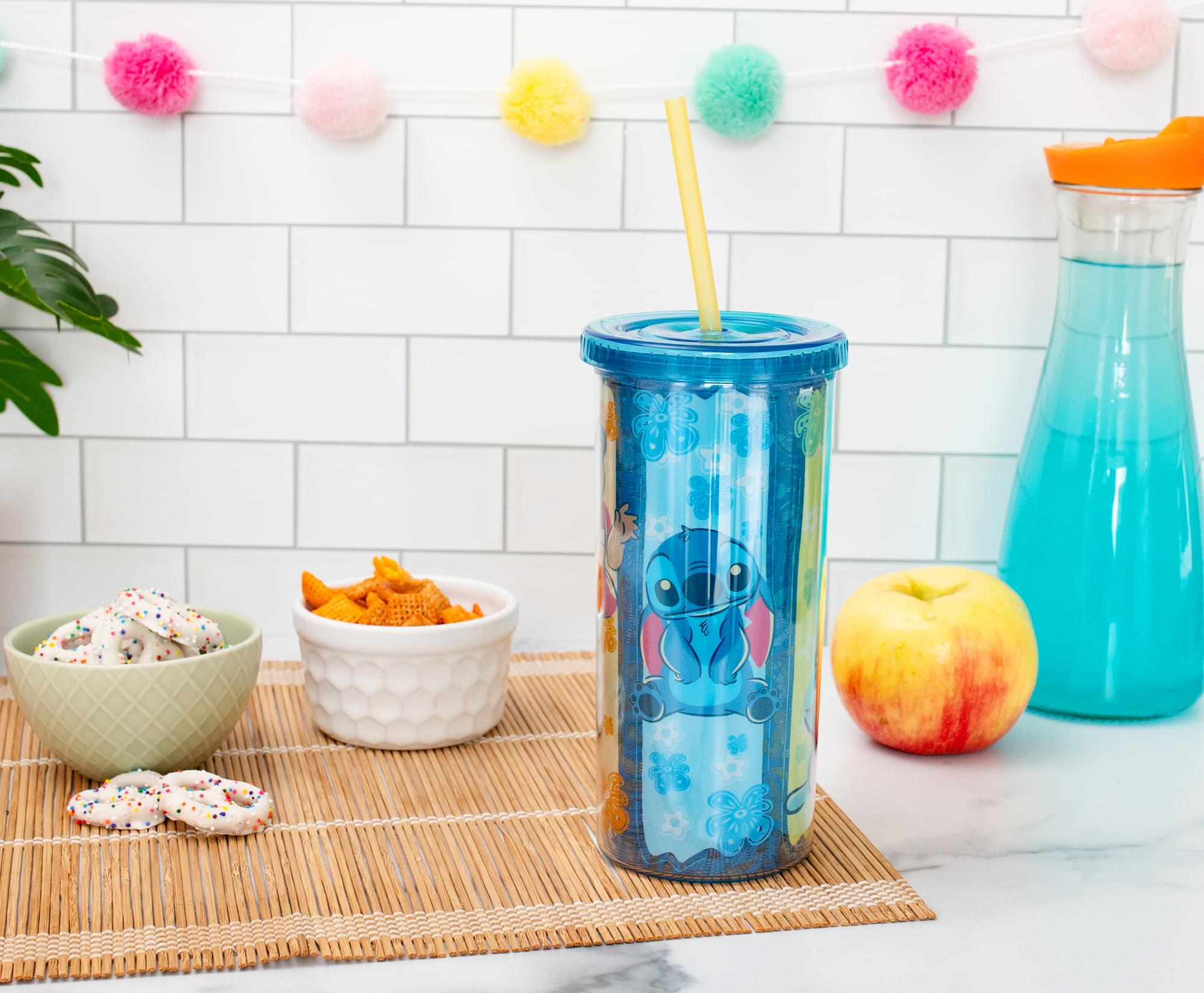 Disney Lilo & Stitch Scrump 20-Ounce Paradise Plastic Carnival Cup with Lid and Straw