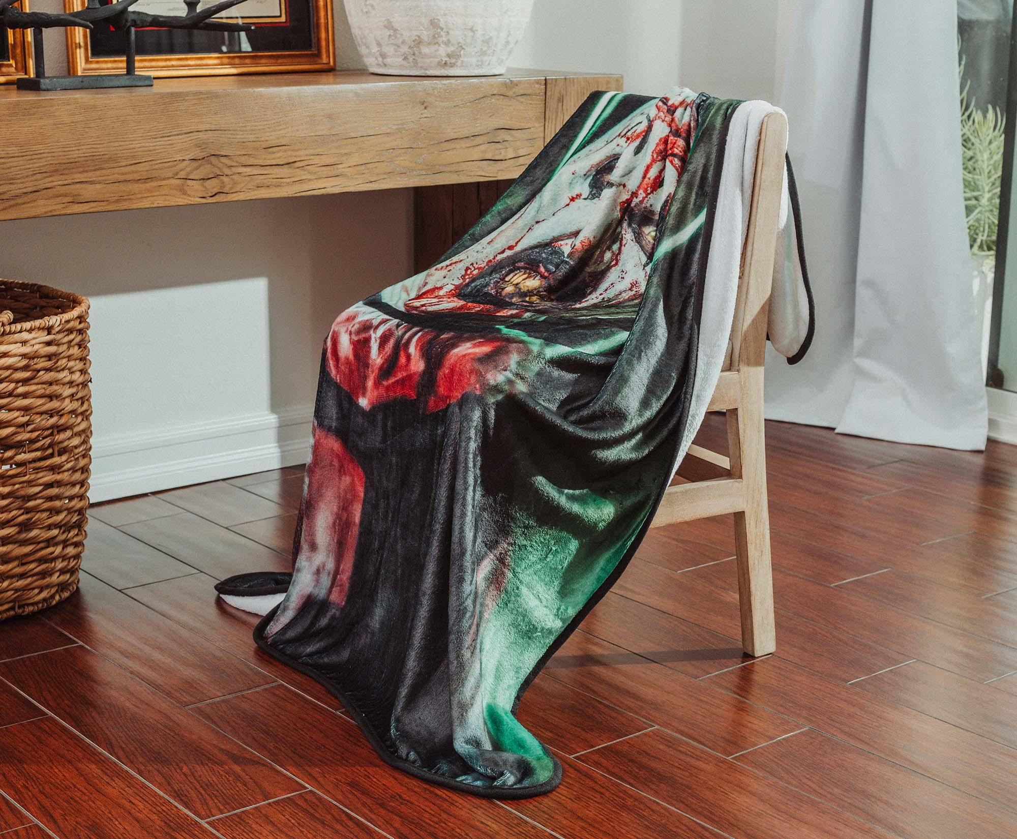 Terrifier 2 Art the Clown Fleece Throw - 45x60 Inches