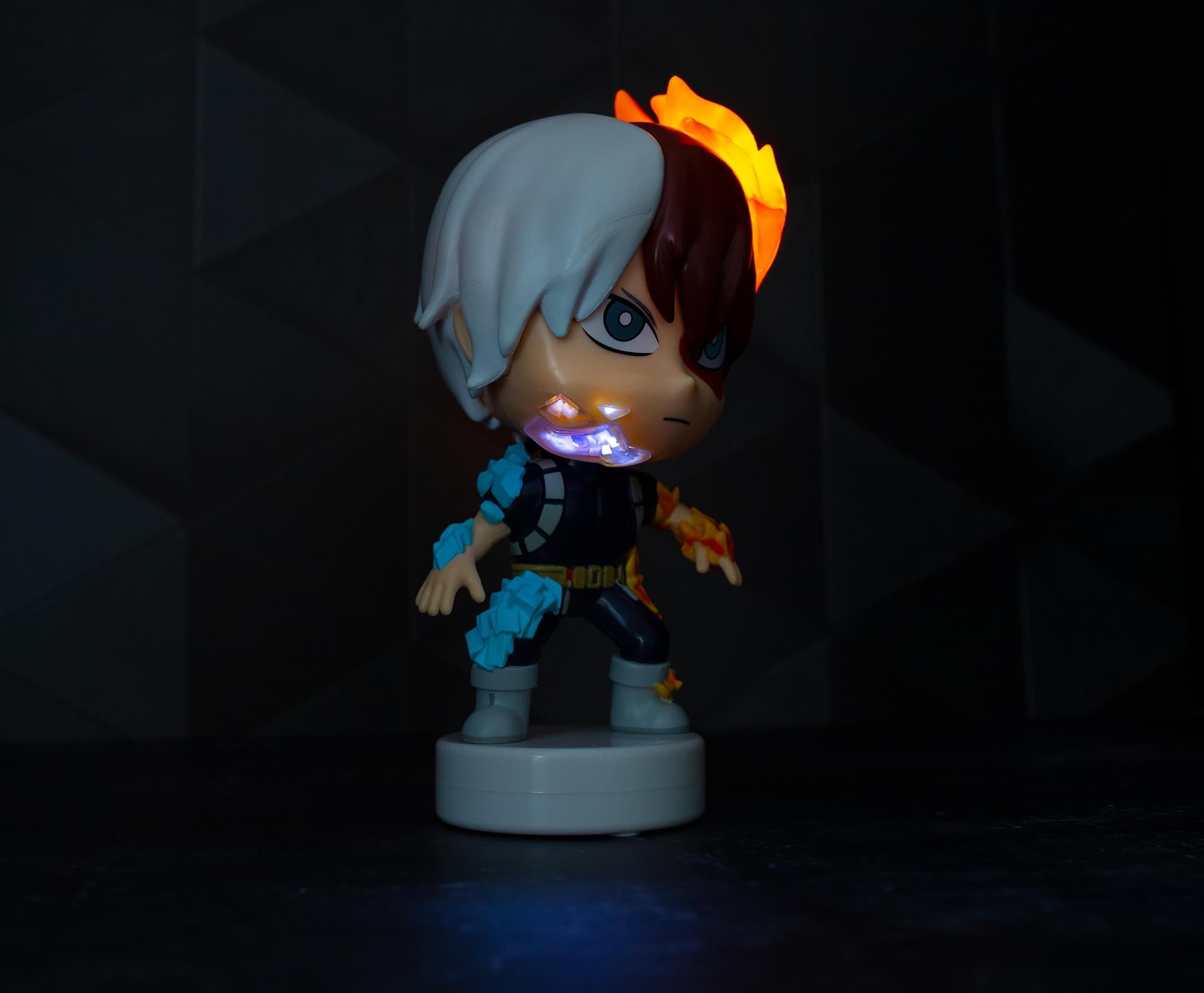 Illuminating My Hero Academia Shoto Todoroki 6.5 Inch Figural Lamp