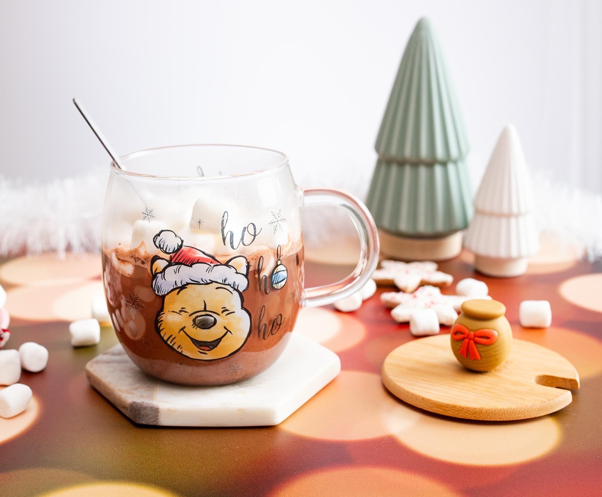 Disney's Festive Winnie the Pooh 17 - Ounce Glass Coffee Mug with Lid and Spoon