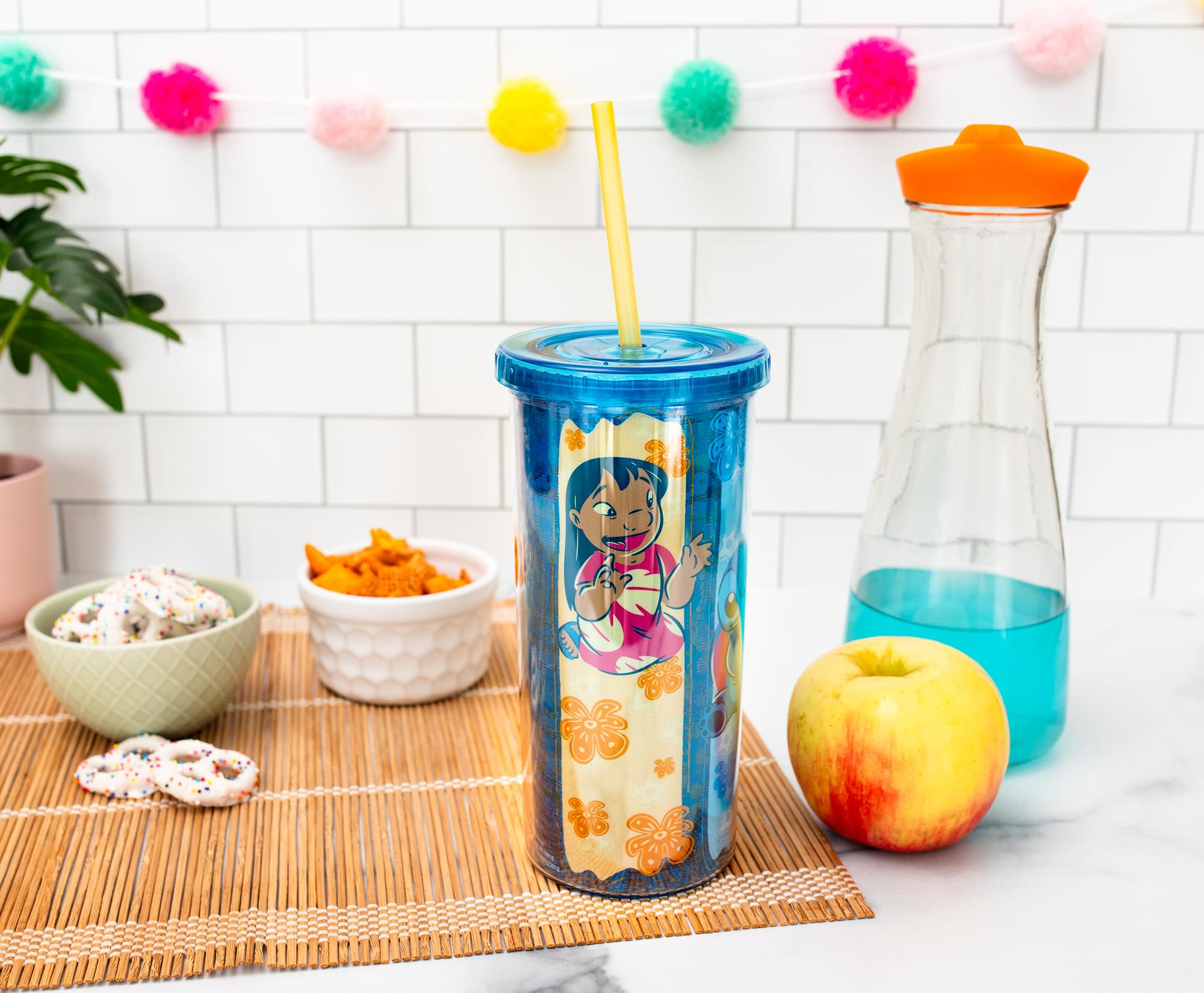 Disney Lilo & Stitch Scrump 20-Ounce Paradise Plastic Carnival Cup with Lid and Straw