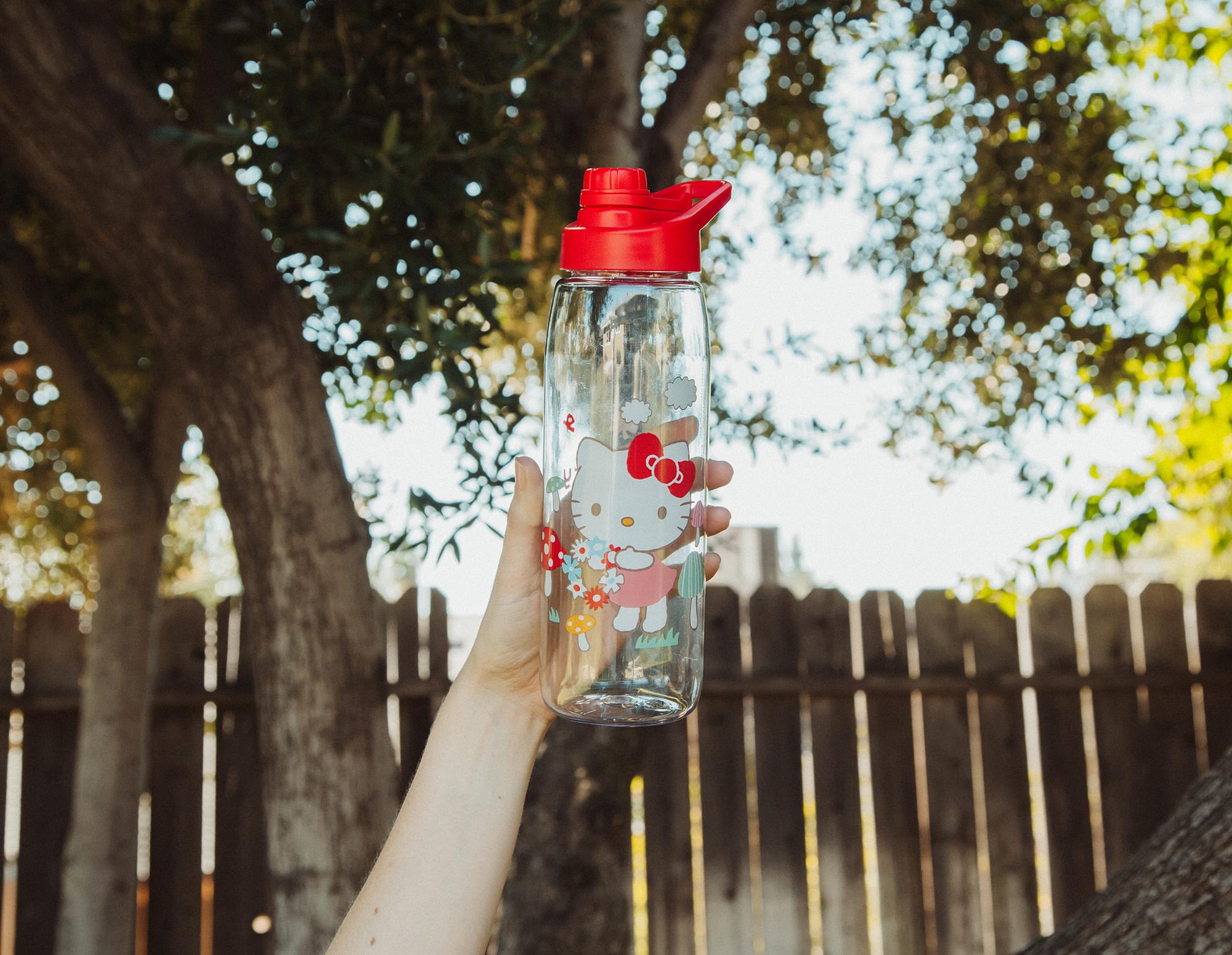 Sanrio Hello Kitty Mushroom-Print Water Bottle - 28 Ounce