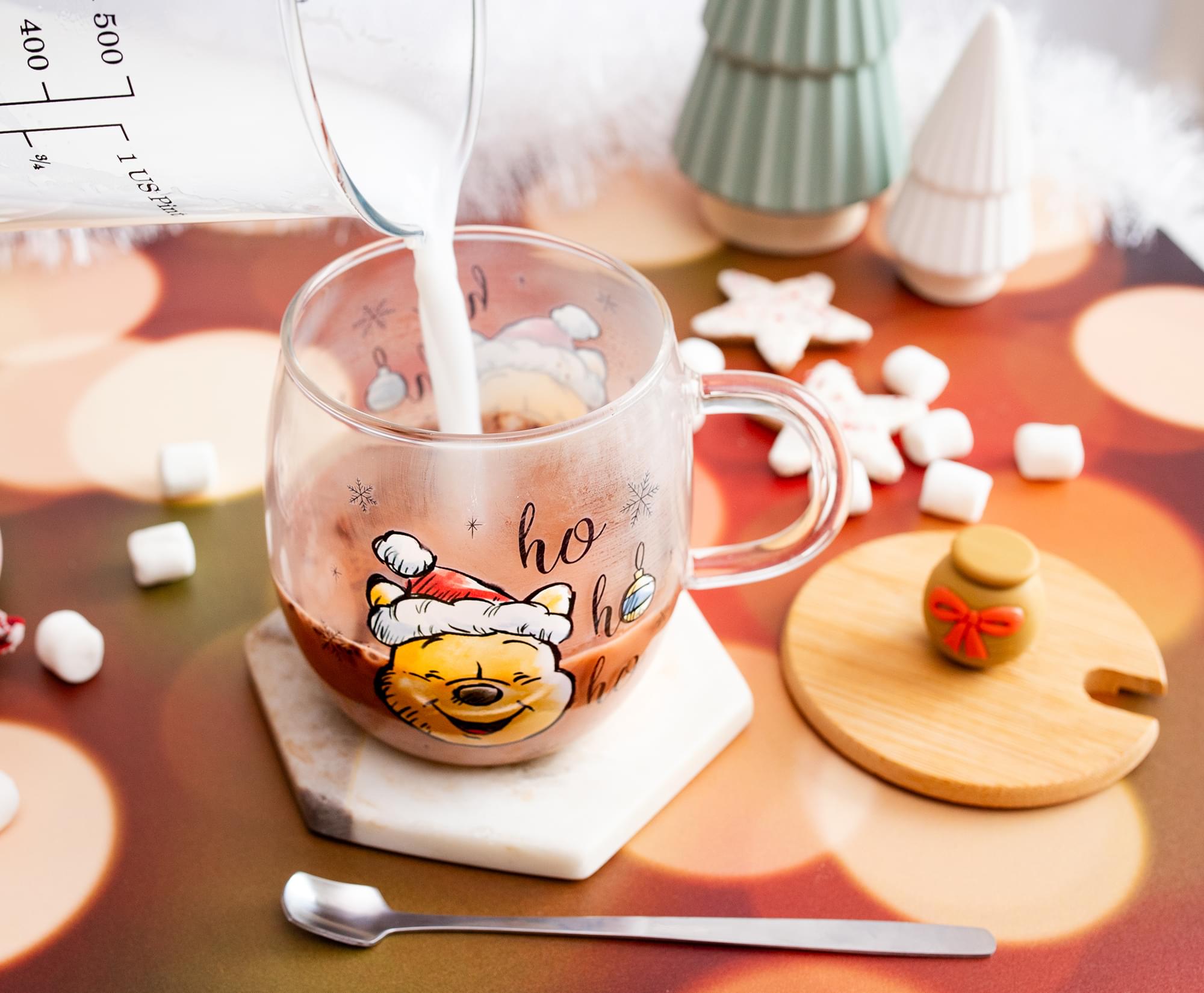 Disney's Festive Winnie the Pooh 17 - Ounce Glass Coffee Mug with Lid and Spoon