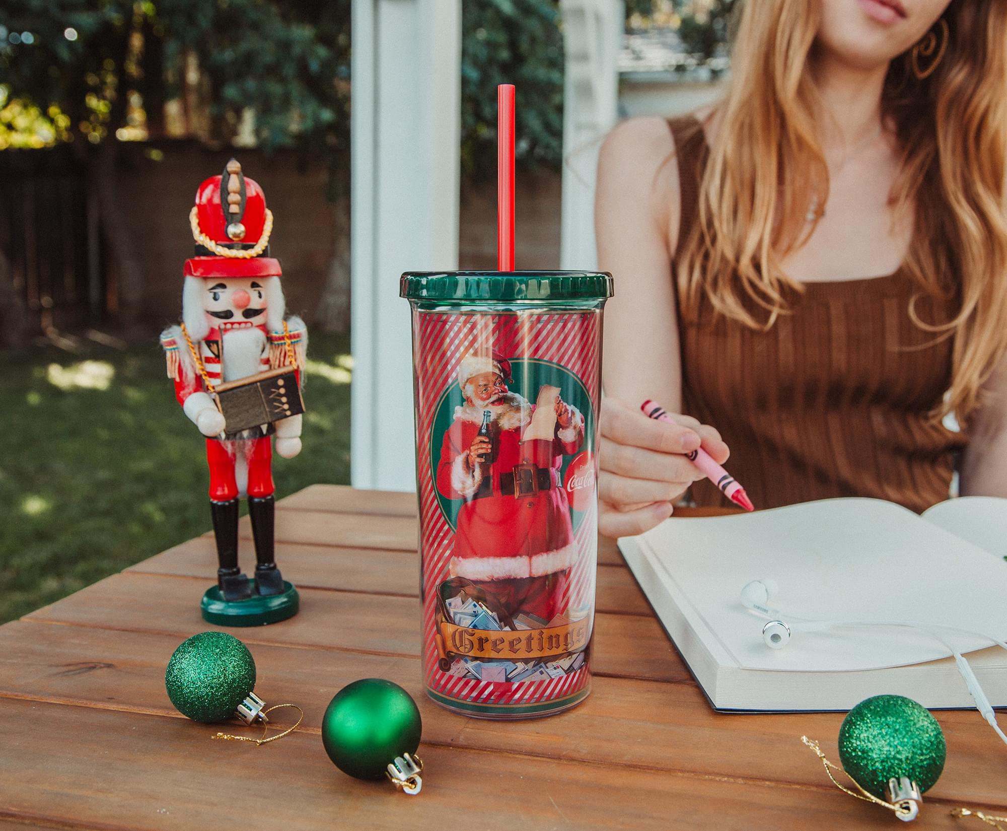 Coca-Cola Santa Claus Holiday Carnival Cup - 20 Ounce Joyful Sip
