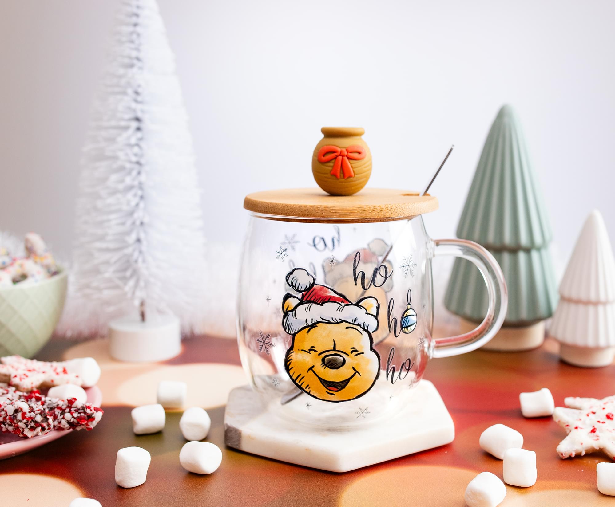 Disney's Festive Winnie the Pooh 17 - Ounce Glass Coffee Mug with Lid and Spoon