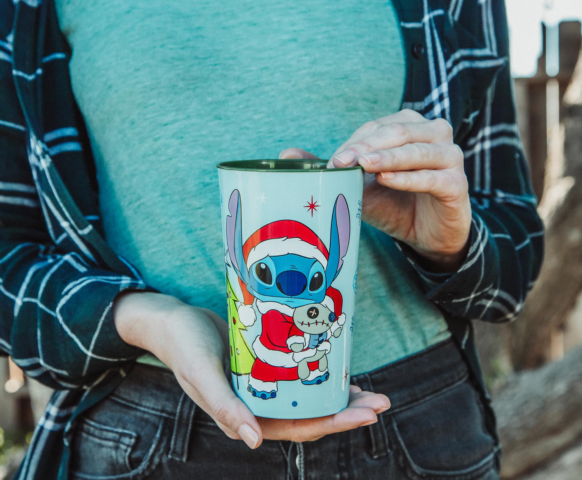 Disney Lilo & Stitch Santa Stitch 4-Piece 22-Ounce Plastic Cup Set